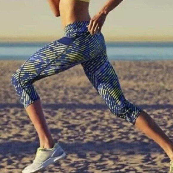 Athleta Radical Stripe Capri Leggings M Blue Black Yellow Purple - Picture 1 of 10